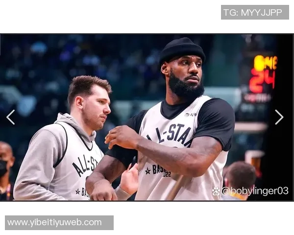 里夫斯分析詹姆斯如何利用东契奇被包夹后的4打3优势进行进攻