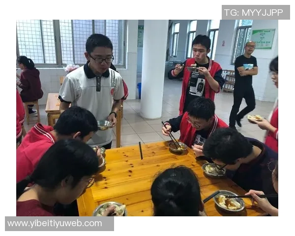 海港十年青春印记：贺惯告别之际的深情回望与不舍之情