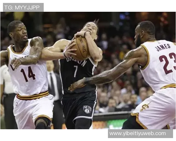 托马斯布莱恩特绝杀被帽怒推摄像头引发热议